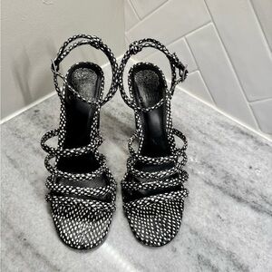 Vince Camuto Stylish Black and White Leather Women's Sandals